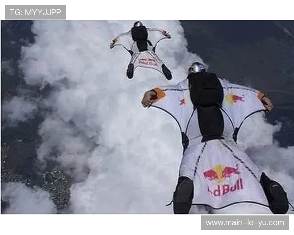 红牛二队卡塔尔站升级前翼，针对性提升下压力